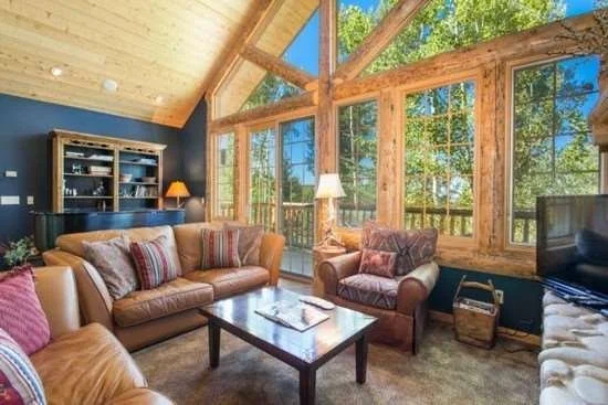 Tall Timbers Lodge - 5 Bedrooms Home