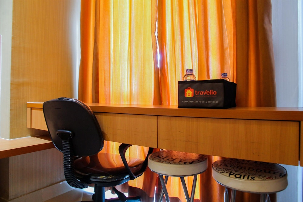 Fabulous Studio Grand Dhika City Apartment
