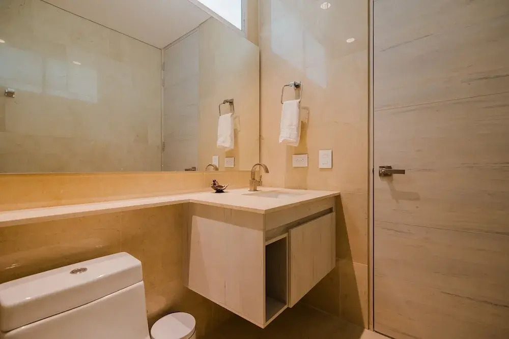 2BR 5 Guests Private Balcony and Shared Pool