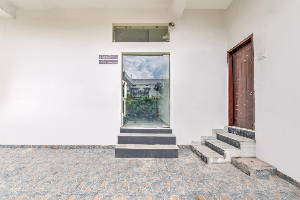 Super Hotel O Clock Tower Dehradun Formerly Dooncity Suites