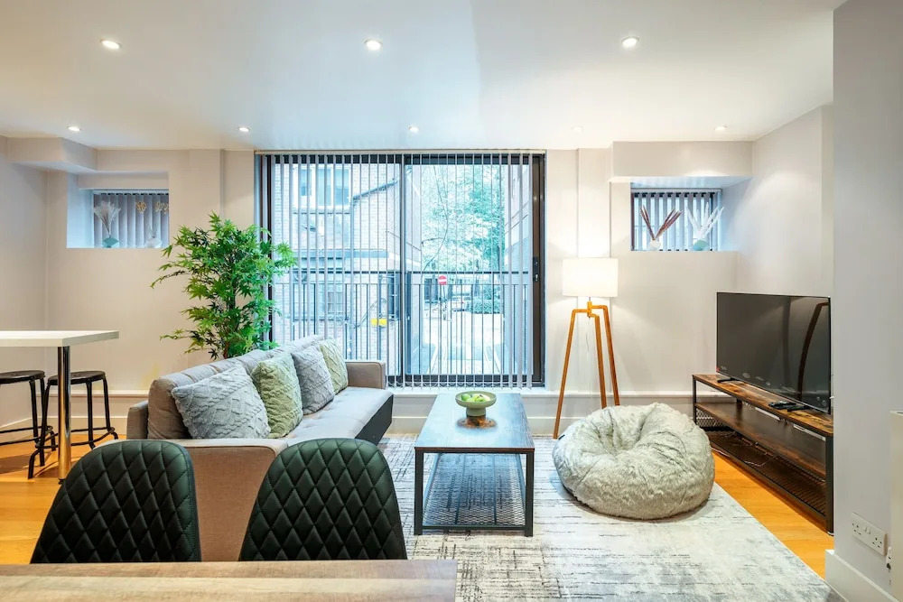 Immaculate 3-bed House in Central London