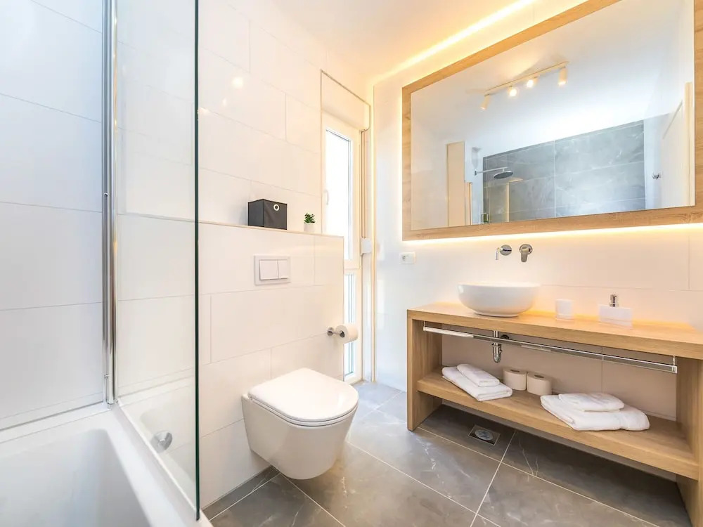 Luxurious Villa in Kaštel Gomilica with Pool