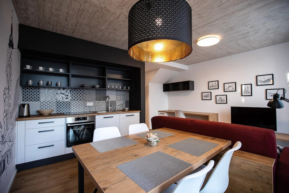 Postcard City Apartments