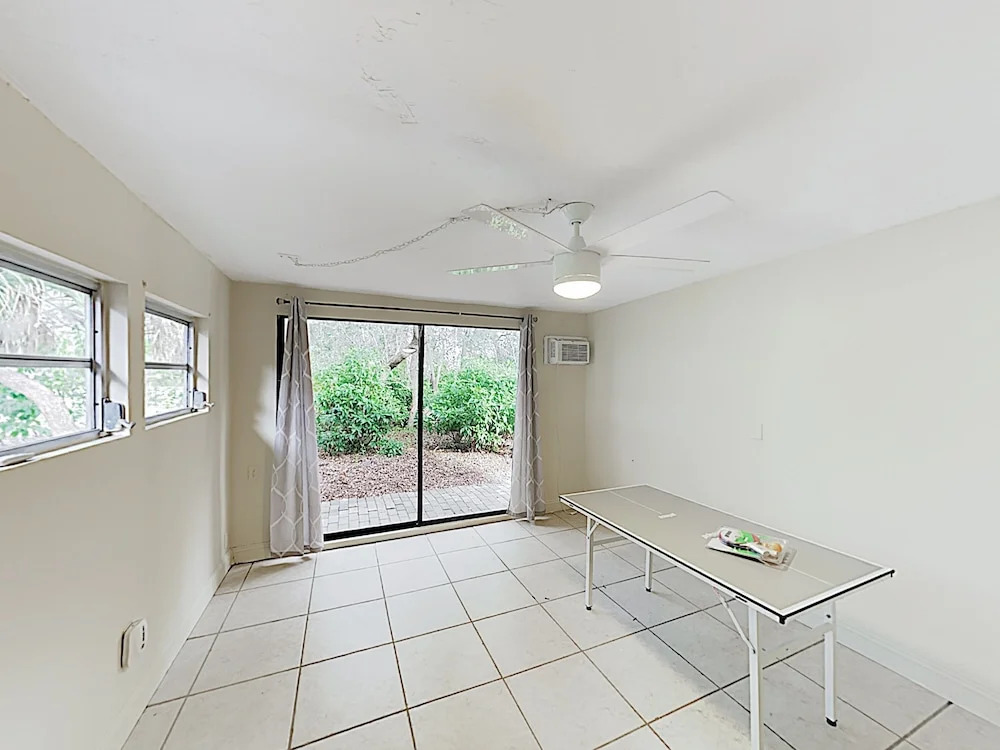 New Listing! Pine Ridge W/ Lanai & Pool 3 Bedroom Home