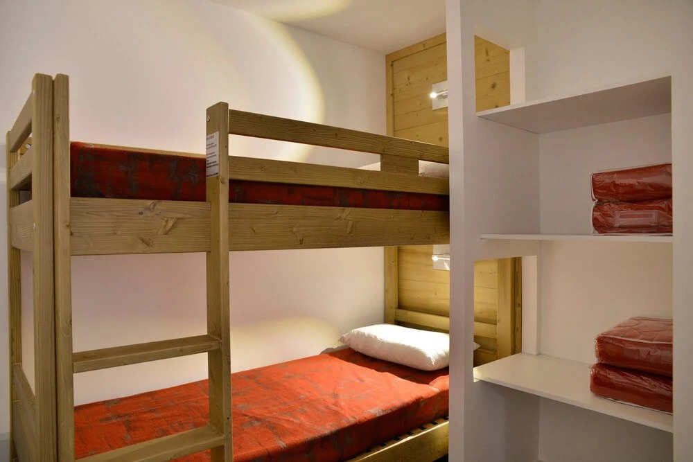 Residence Saintjacques Three-roomed Apartment for 8 People in the Resort Center S213