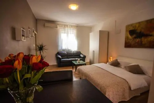 Sara Residence