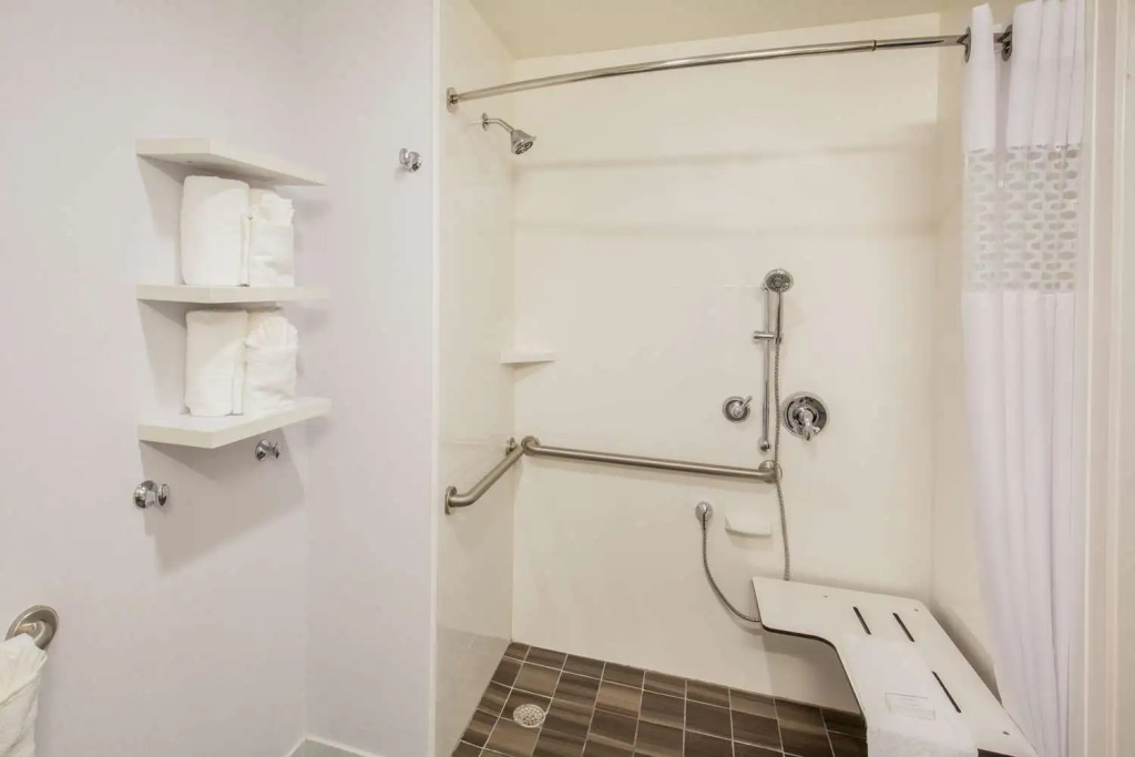 Hampton Inn Monterey
