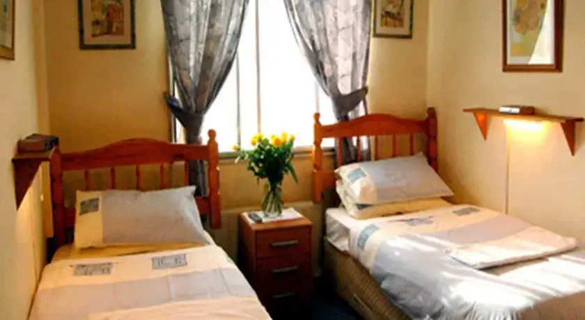 Broadway Lodge Bed And Breakfast