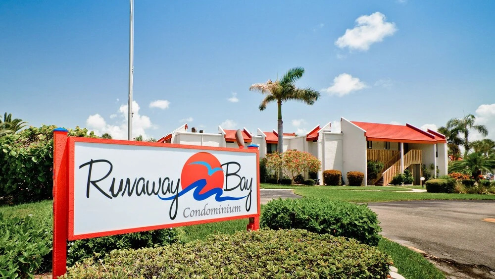 Runaway Bay 108 - 1999904