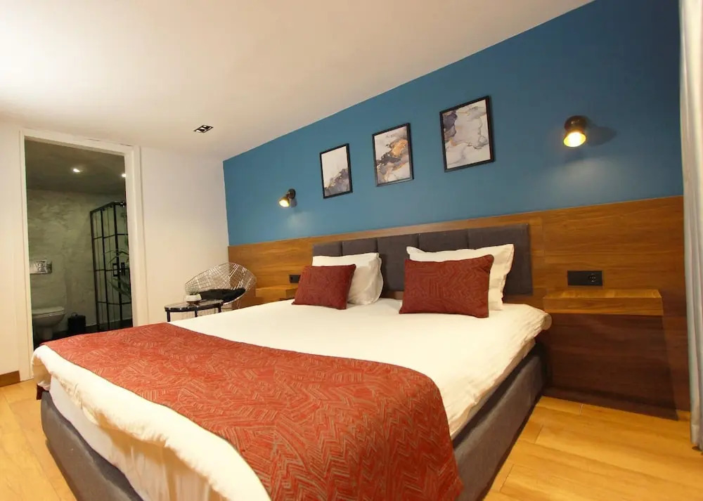 Bicer Hotel
