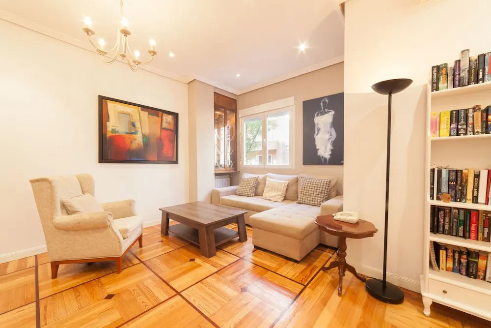 Classical Flat in Barrio Salamanca  by Allô Housing