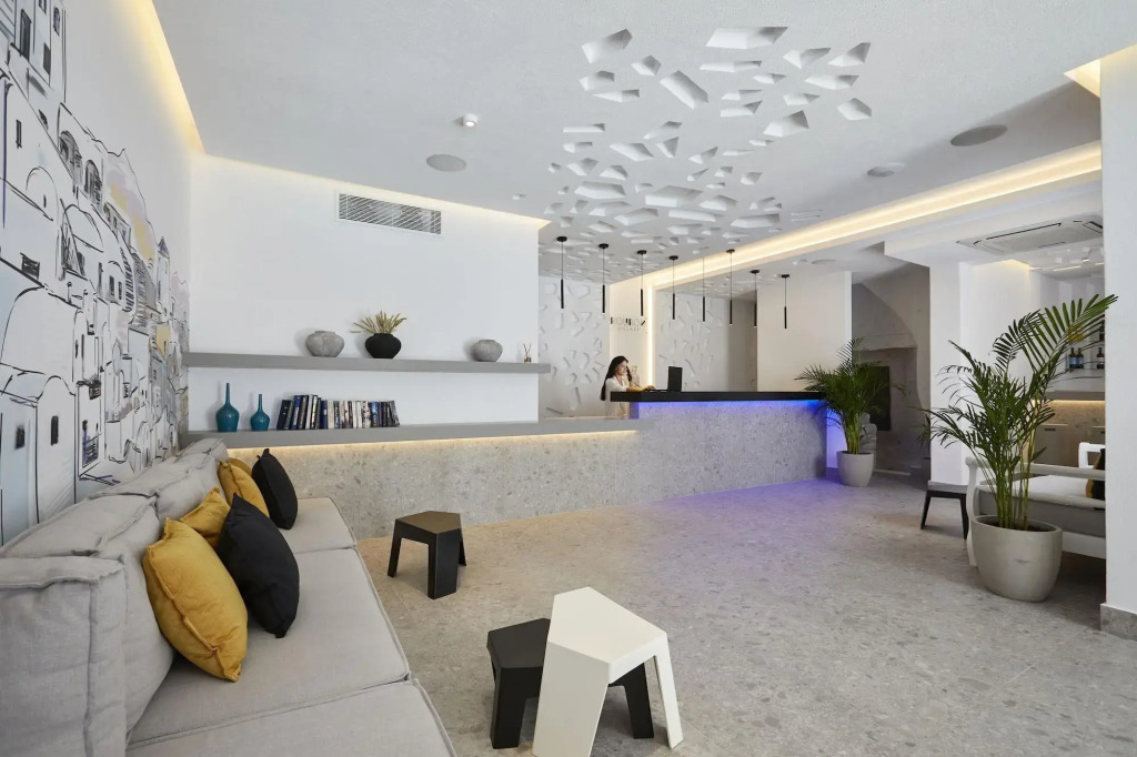 Kouros Village Hotel