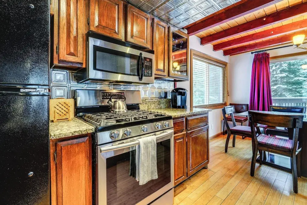 Shuttle to Slopes: Northstar Gem w/ Hot Tub Access