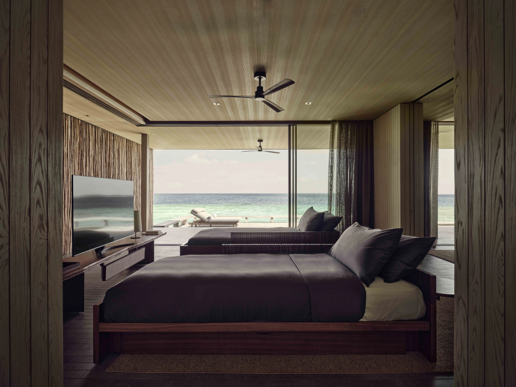 Patina Maldives, Fari Islands