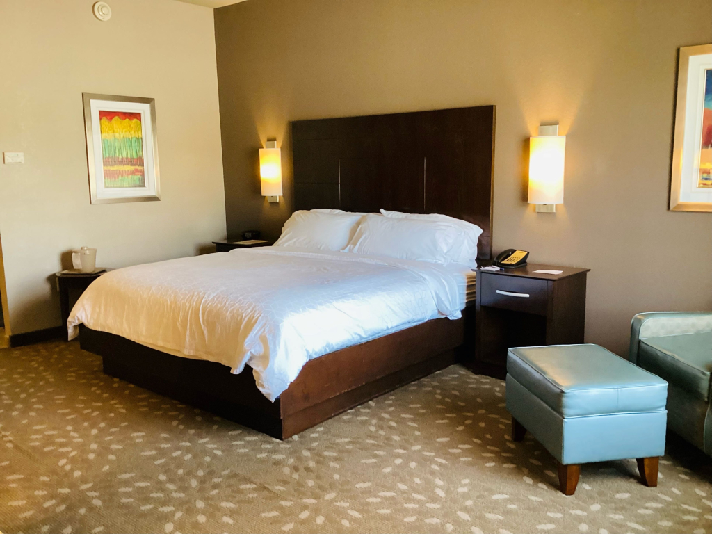 Holiday Inn Express Hotel and Suites Saint Robert by IHG