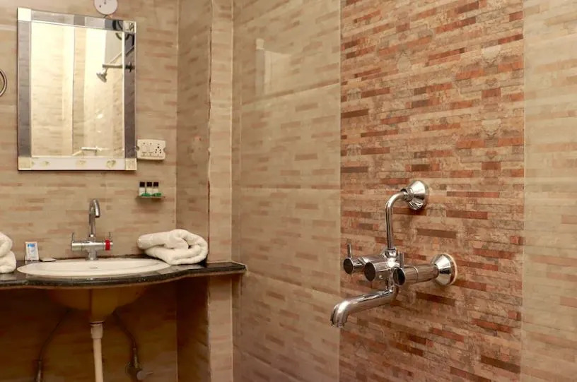 Hotel Leisure Palace