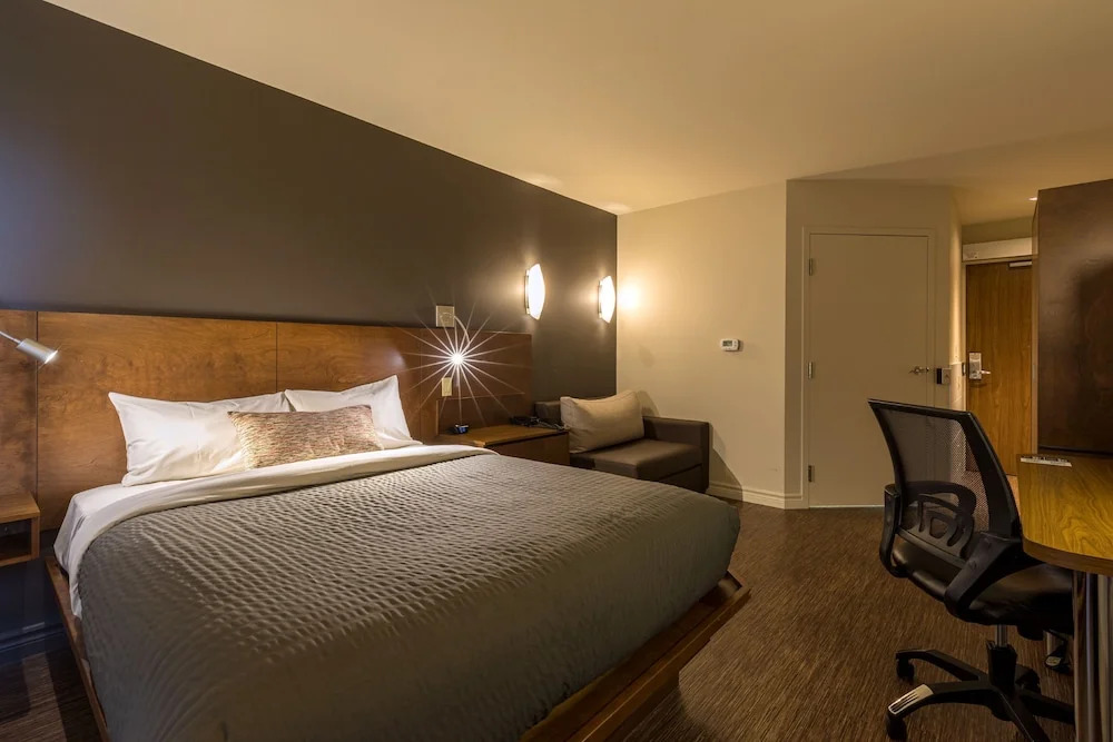 N Hôtel Québec