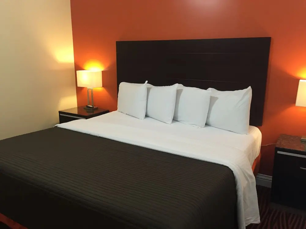 Convention Center Inn & Suites