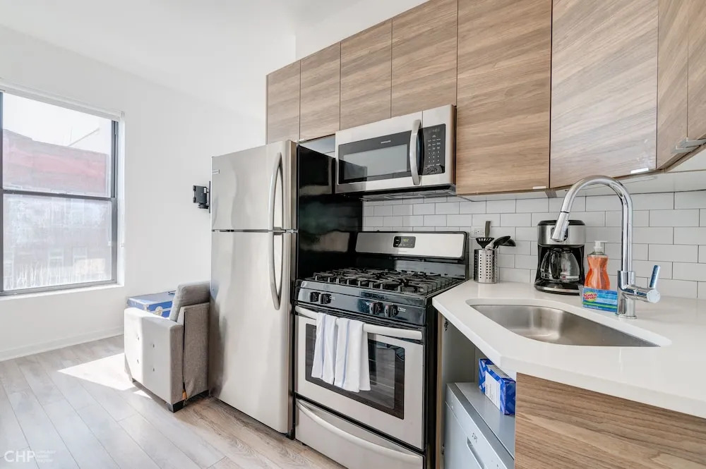747 Lofts by RedAwning - River West, Third Floor Chicago