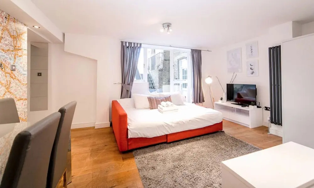 Battersea Studio Apartment