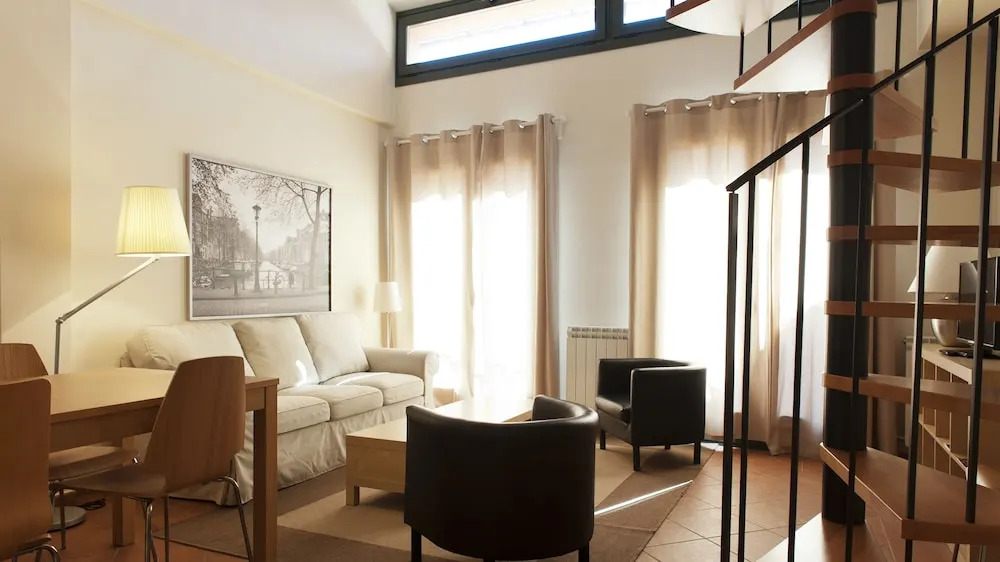 Apartamentos La Fonda