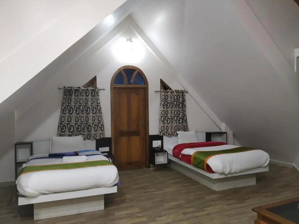 Ziro Palace Inn