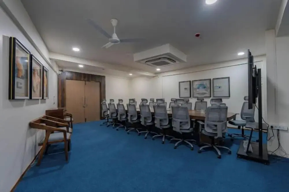 Hotel TGR