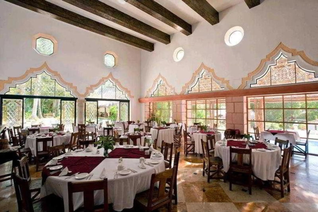 Mayaland Hotel & Bungalows