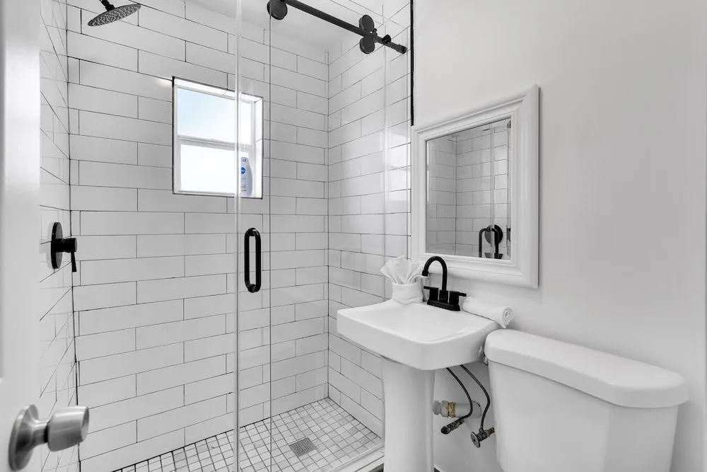 Modern & Cozy 5BD House in Buenavista
