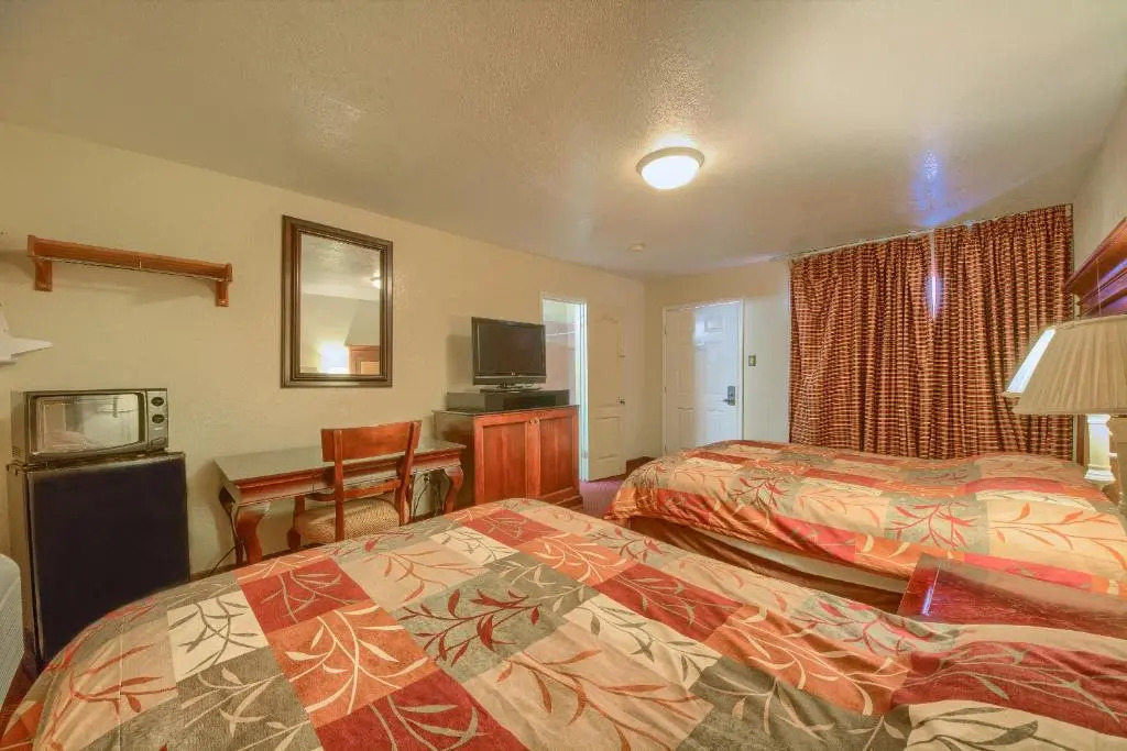 Amber Sky Motel