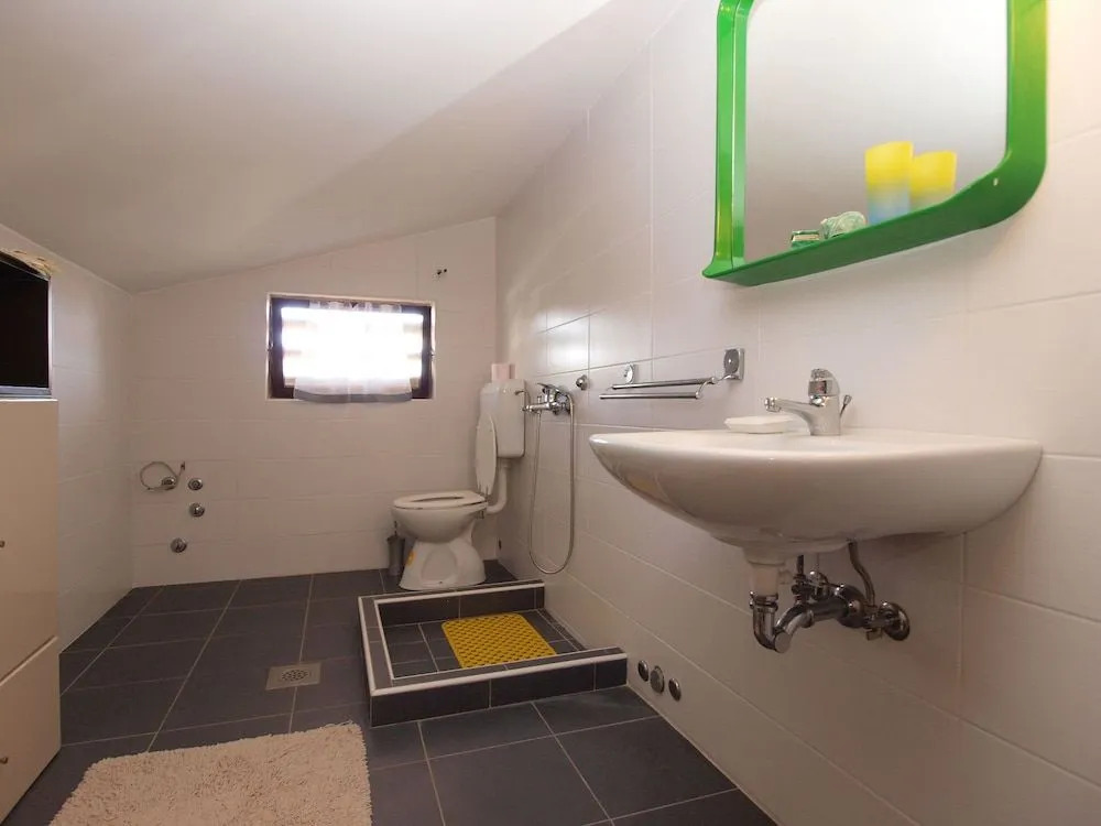 Apartment 1583