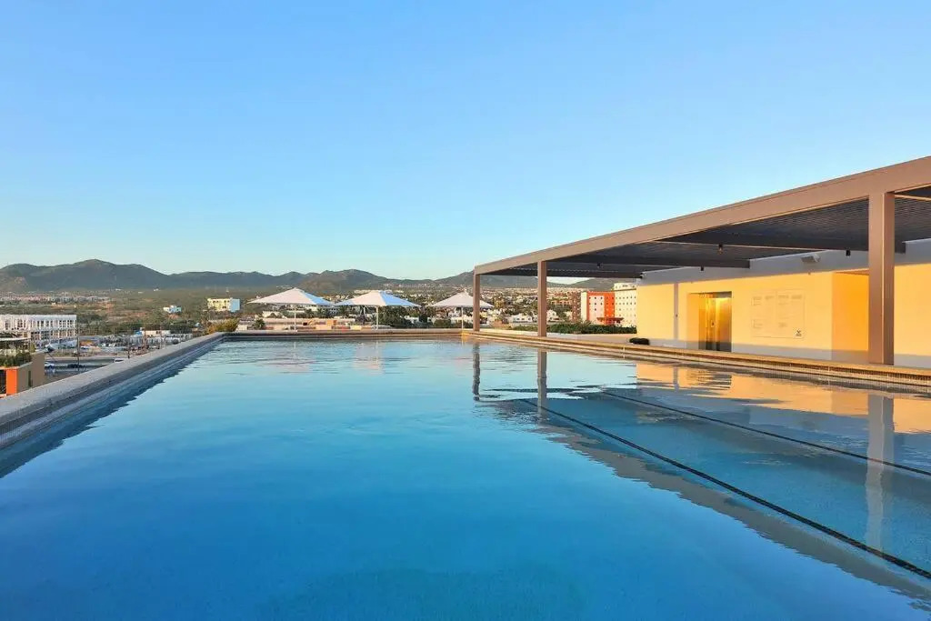 Great location 2BD 2BTH Walking distance to Medano