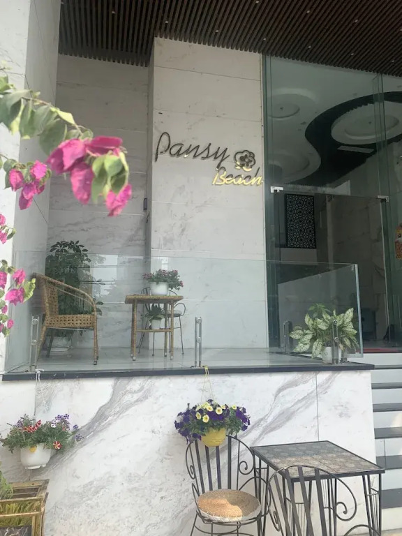 May Beach Hotel