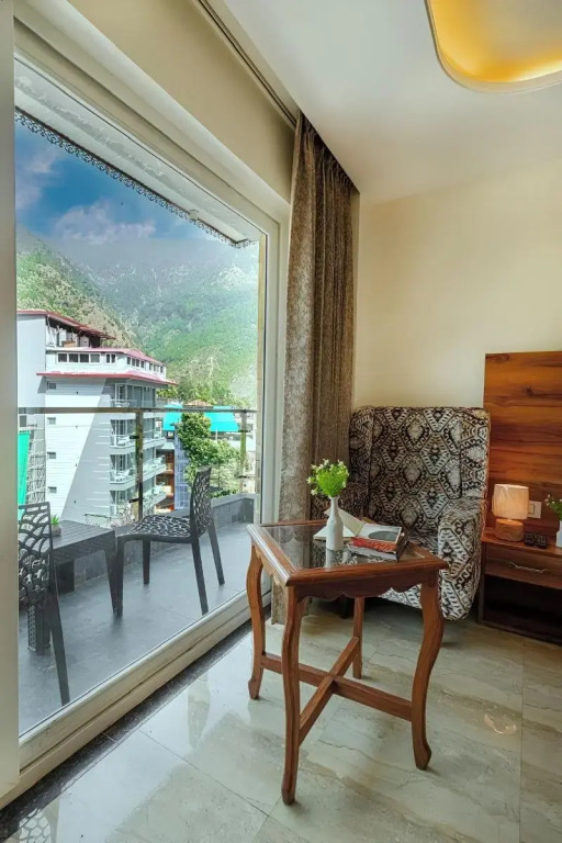 Hotel Classic Hills Bhagsunag Luxury Stay #Best Hotel in Mcleodganj #Mountain View Balcony Rooms #Spacious Parking #Prime Location in Dharamshala #Near Bhagsunag Waterfall #Top Selling Property in Mcleodganj