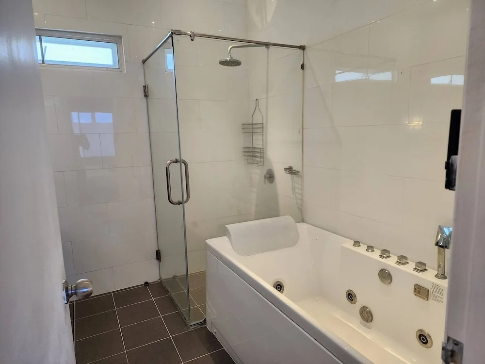 A2 - 4 Bdr Duplex With Stunning Sea View, Karon Beach
