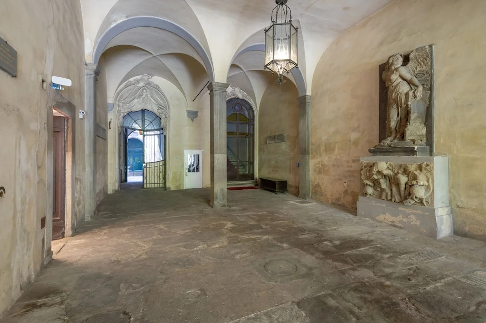 Borgo Albizi Cristina