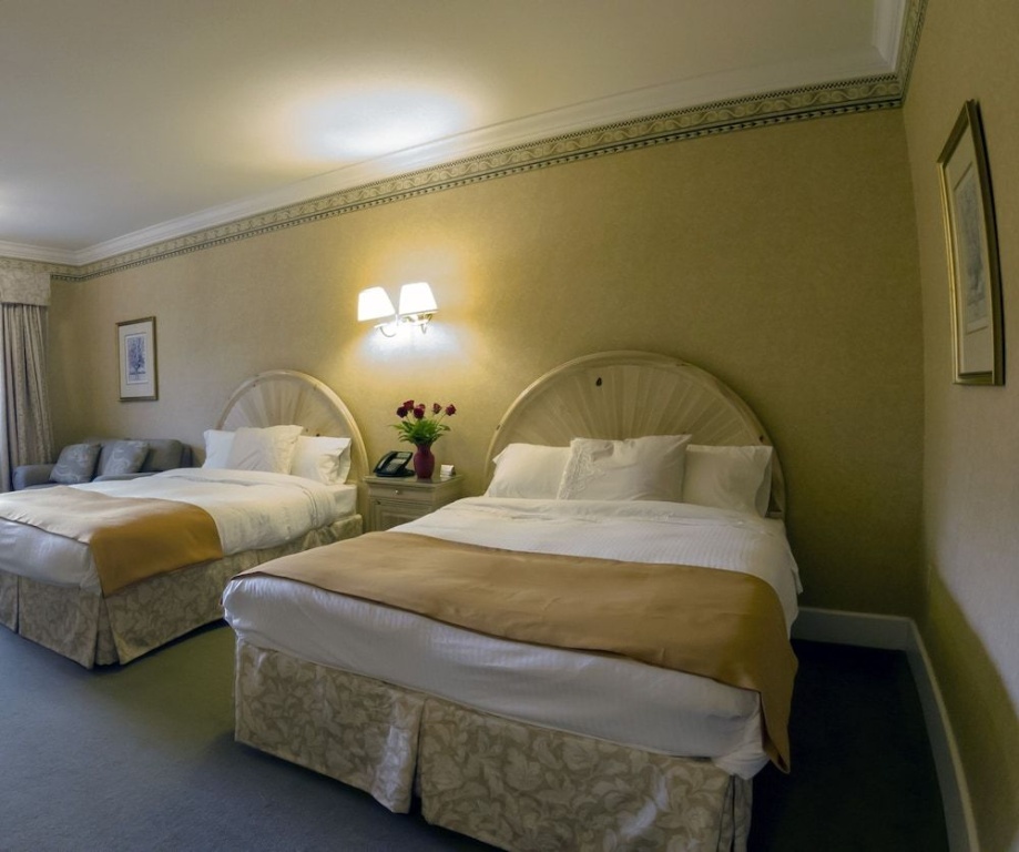 Phoenix Inn Resort