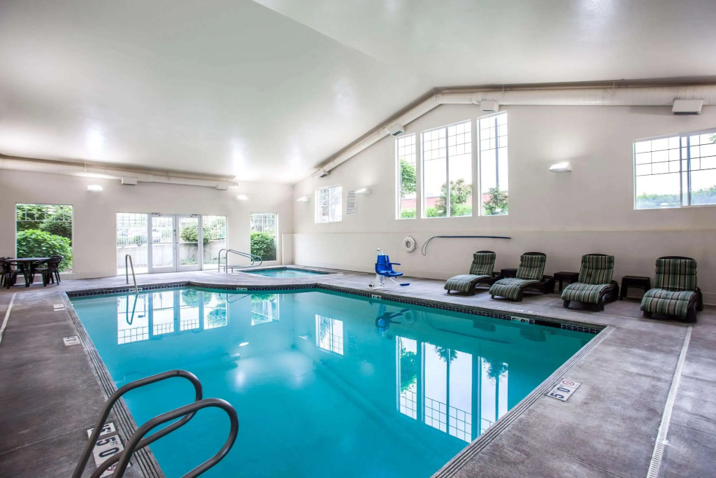 Quality Inn & Suites Federal Way - Seattle