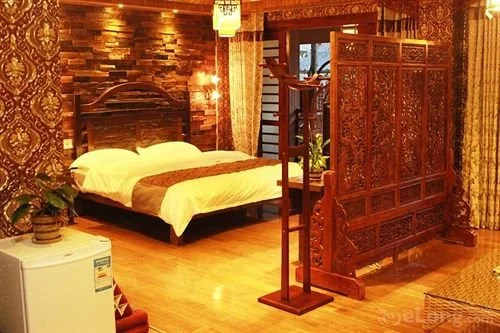 Xishuangbanna Fengweizhu Inn
