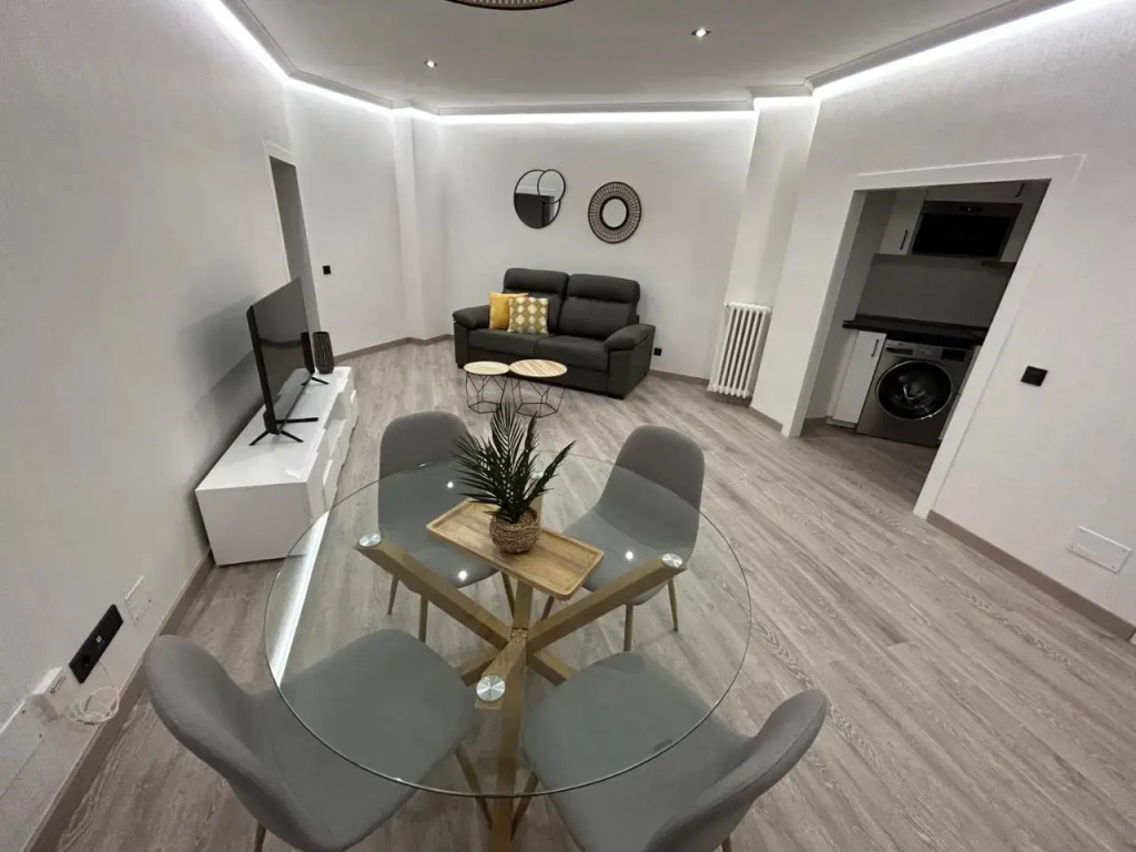Dakota Suites