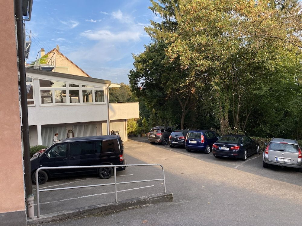 Hotel Bitzer Backnang Zentrum 24h Check In Frühstück zubuchbar gratis Parkplätze
