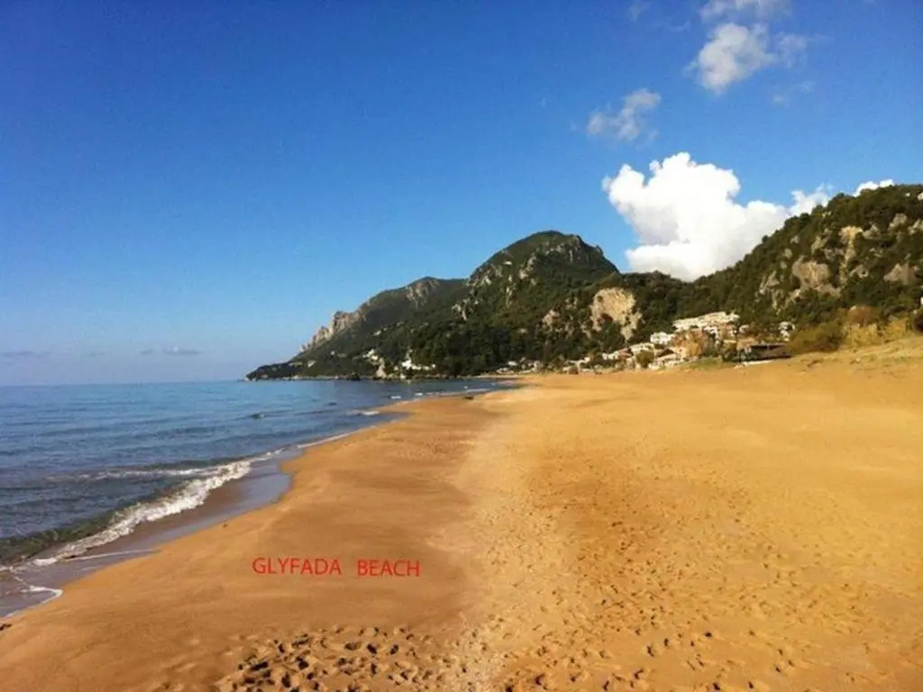 Glyfada Beachfront Apartment A3g 58a