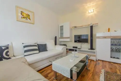 Apartment Era