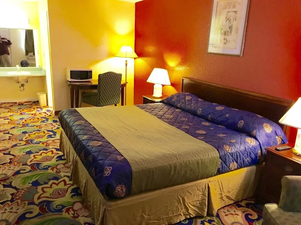 Sunrise Inn