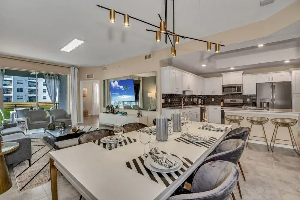 Amazing Story Lake Brand New Luxury 3 Bedroom Cond 3 Townhouse by Redawning
