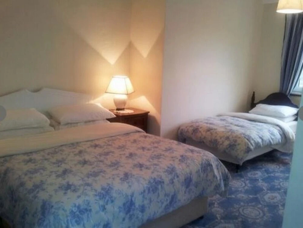 Hillview Lodge