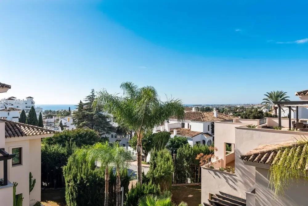Stylish Apartment With Pool in Marbella - Ref M51