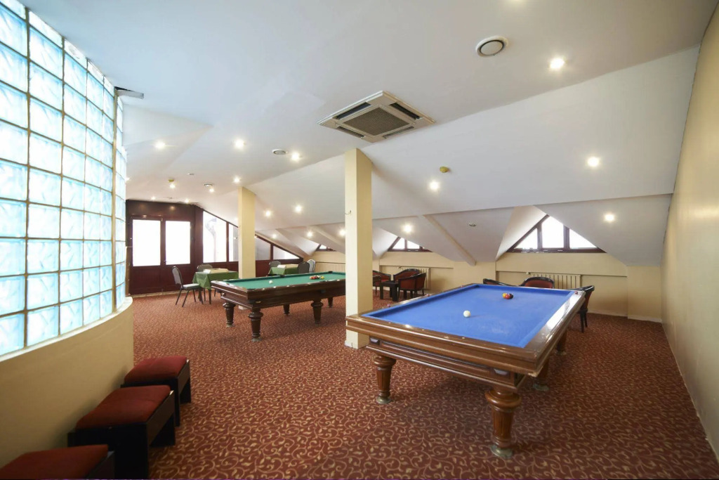 Saffron Hotel