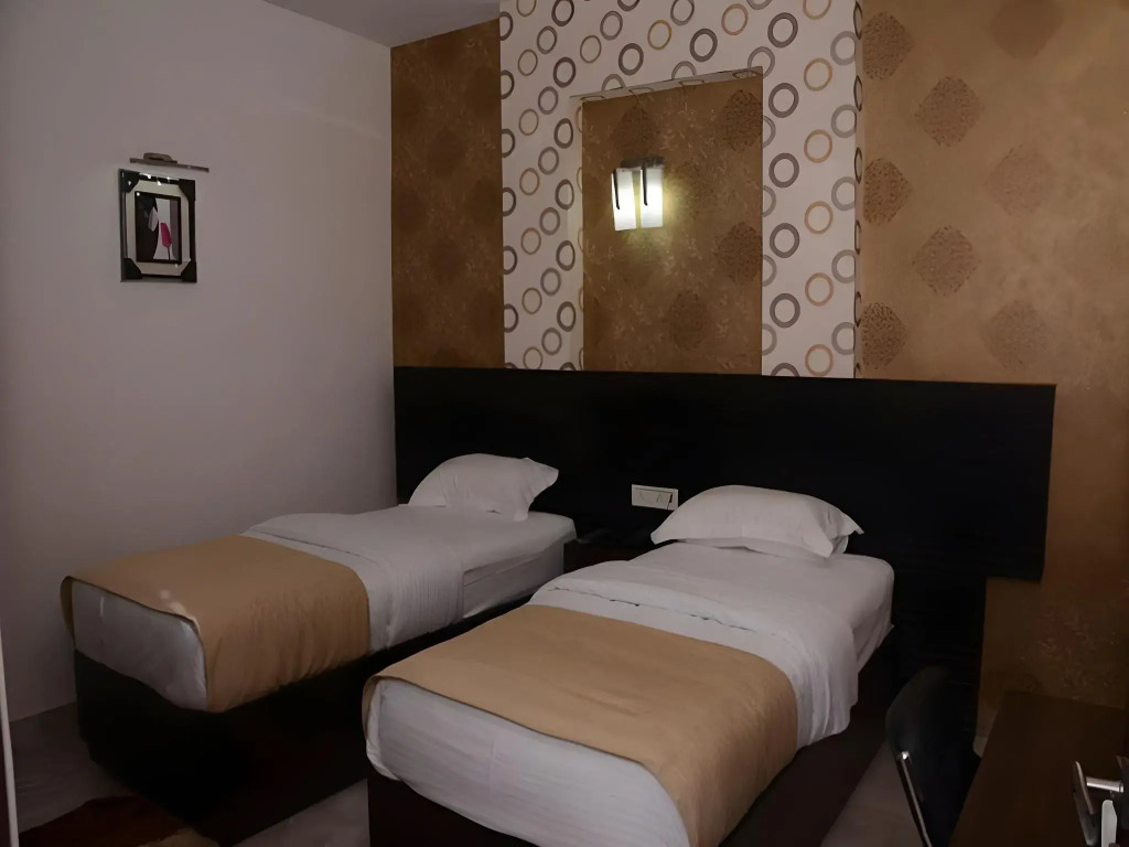 Holiday inn PG varanasi
