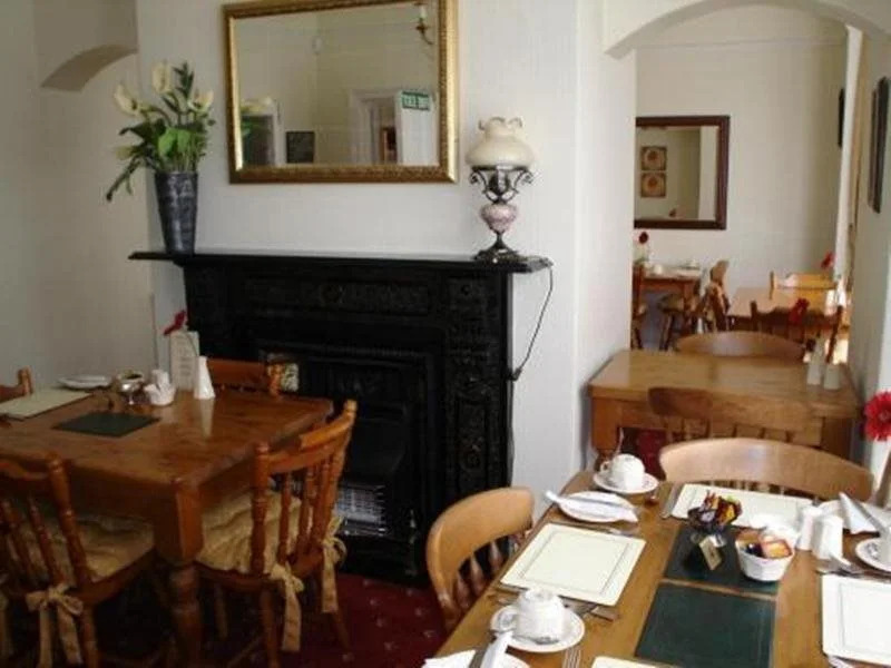 Linden Lodge